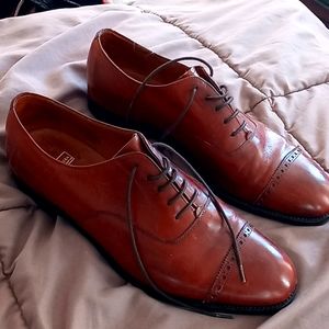 Size 8 mens light brown leather dress shoes
